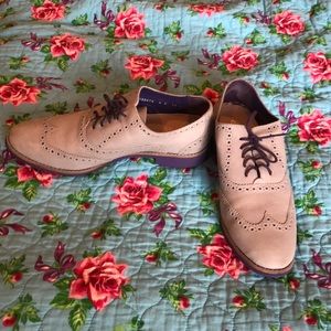 Cole Haan Wing Tip Lace Up Shoes